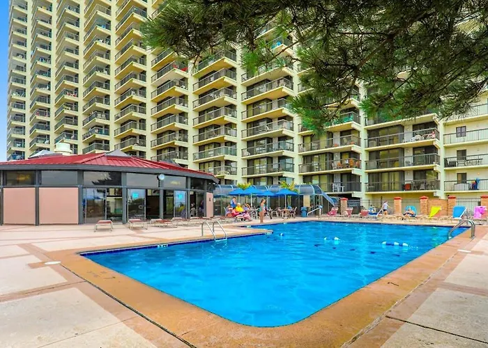 Bright With Great Location Balcony Pools Tennis & Game Holiday home