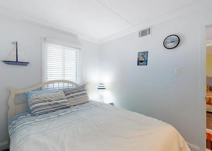 Bright With Great Location Balcony Pools Tennis & Game * Ocean City