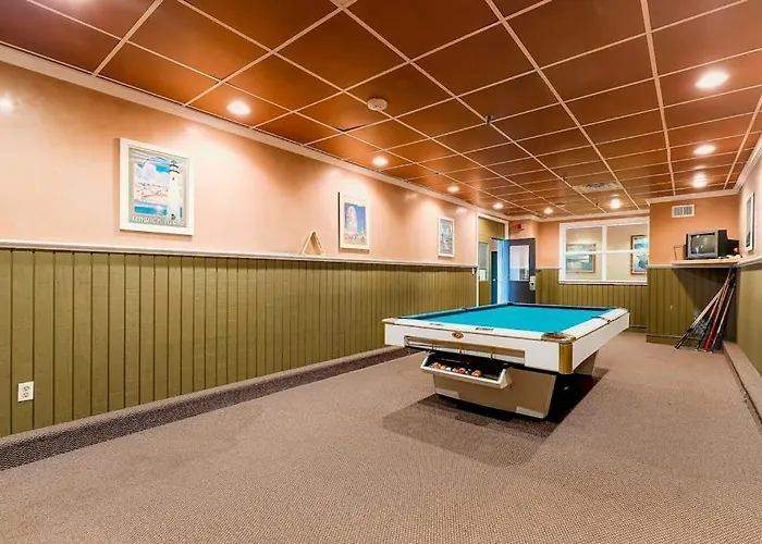Bright With Great Location Balcony Pools Tennis & Game
