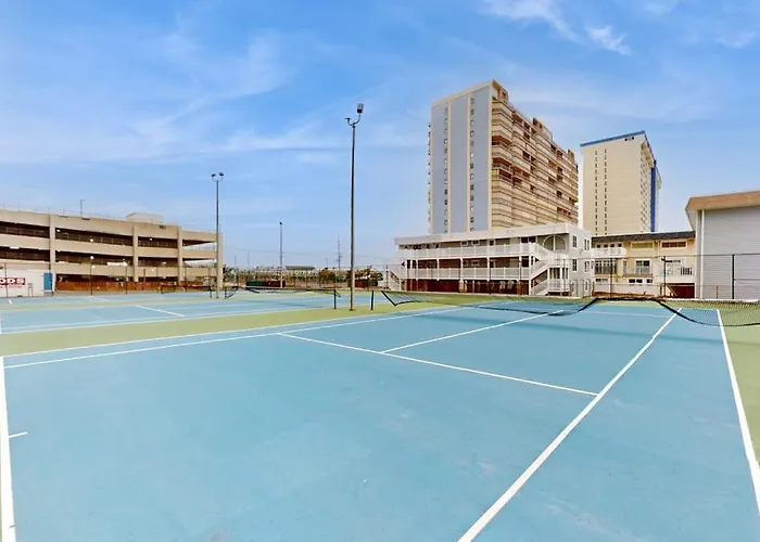 Holiday home Bright With Great Location Balcony Pools Tennis & Game