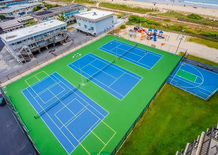 Bright With Great Location Balcony Pools Tennis & Game *